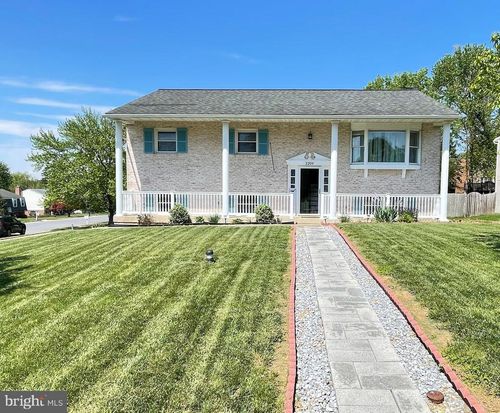 2209 Bob White Ln, LANCASTER, PA, 17601-2800 | Card Image