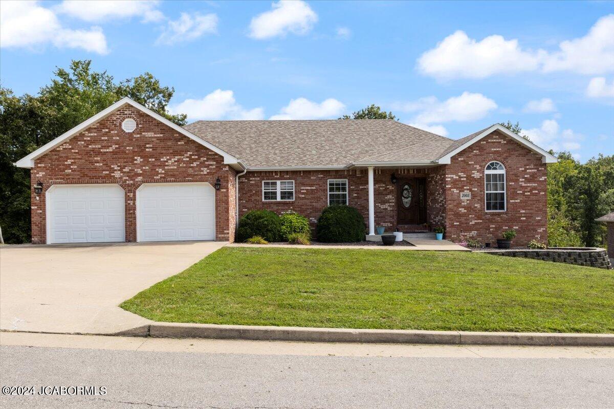 Grand Point Ct, Jefferson City, MO 65109