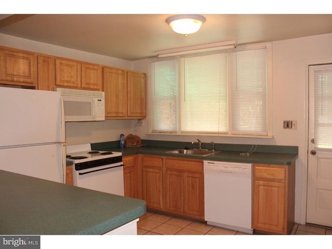 4539 Wilde St, Townhouse with 3 bedrooms, 1 bathrooms and null parking in Manayunk PA | Image 7