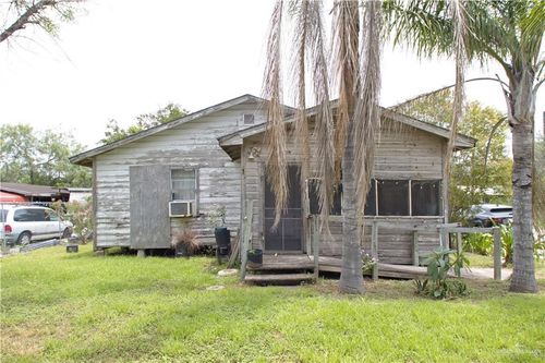 304 Canal Ave, Raymondville, TX, 78580-1719 | Card Image