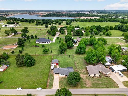 511 Nw 34th St, Newcastle, OK, 73065-3613 | Card Image