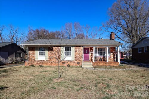 2017 Townsend Ave, Charlotte, NC, 28205-3324 | Card Image