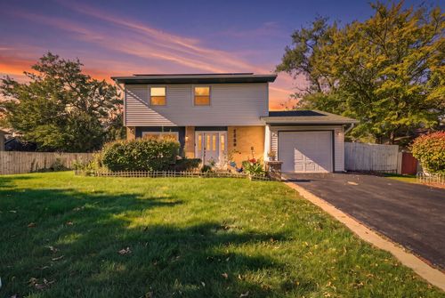 1738 Newport St, Glendale Heights, IL, 60139-2036 | Card Image