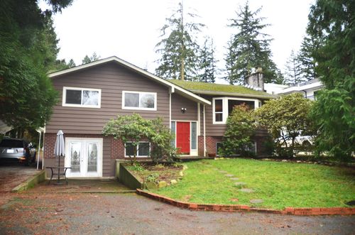 3176 Old Clayburn Rd, Abbotsford, BC, V2S4H3 | Card Image