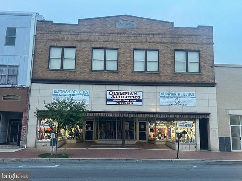 55 W Main St, WAYNESBORO, PA, 17268-1555 | Card Image