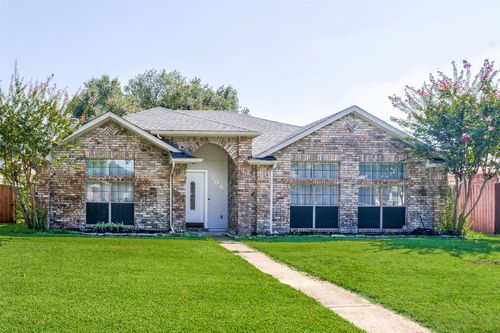 706 Deep Well Dr, Allen, TX, 75002-5001 | Card Image