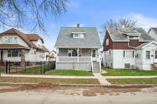 2058 S 36th St, Milwaukee, WI, 53215-2002 | Card Image