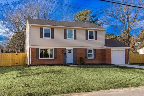 409 Hannibal St, Virginia Beach, VA, 23452-4111 | Card Image