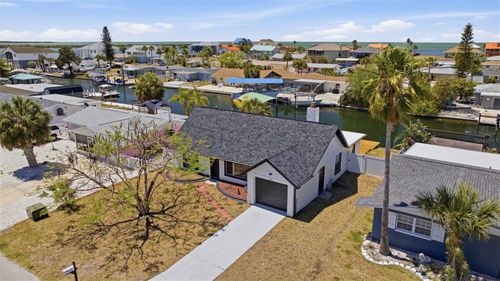 13615 Garris Dr, HUDSON, FL, 34667-1522 | Card Image