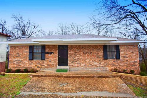 5202 N Walnut Rd, North Little Rock, AR, 72116-6670 | Card Image