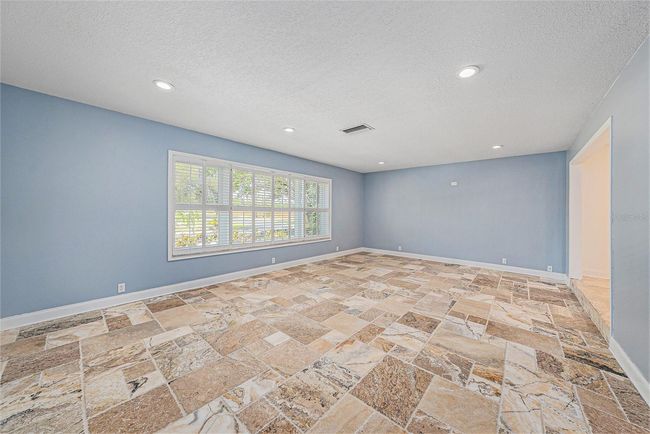 Front living room | Image 8