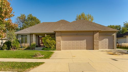 3752 Stone Point Dr Ne, Rochester, MN, 55906-5430 | Card Image