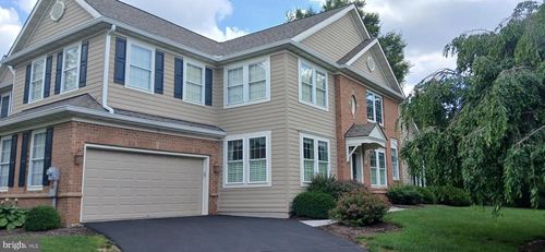 30 Farmview Ln, LITITZ, PA, 17543-8361 | Card Image