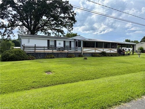 4207 Wedgewood Ter, Trinity, NC, 27370-7814 | Card Image