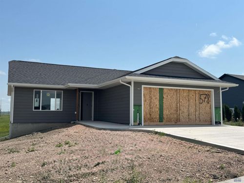 578 Denali Dr, Box Elder, SD, 57719-8504 | Card Image