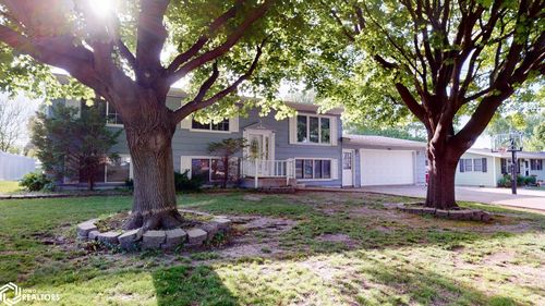 15 Circle Ter, Manly, IA, 50456-5072 | Card Image