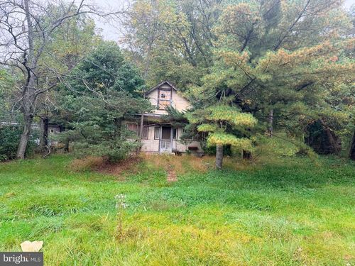 6957 Fishing Creek Valley Rd, HARRISBURG, PA, 17112-9684 | Card Image