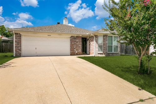 10820 Pebblecreek Ct, Benbrook, TX, 76126-4519 | Card Image