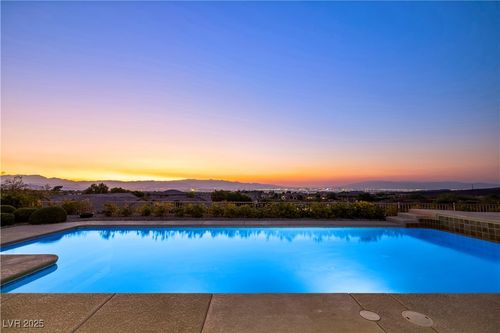 6 Kittansett Loop, Henderson, NV, 89052-6694 | Card Image