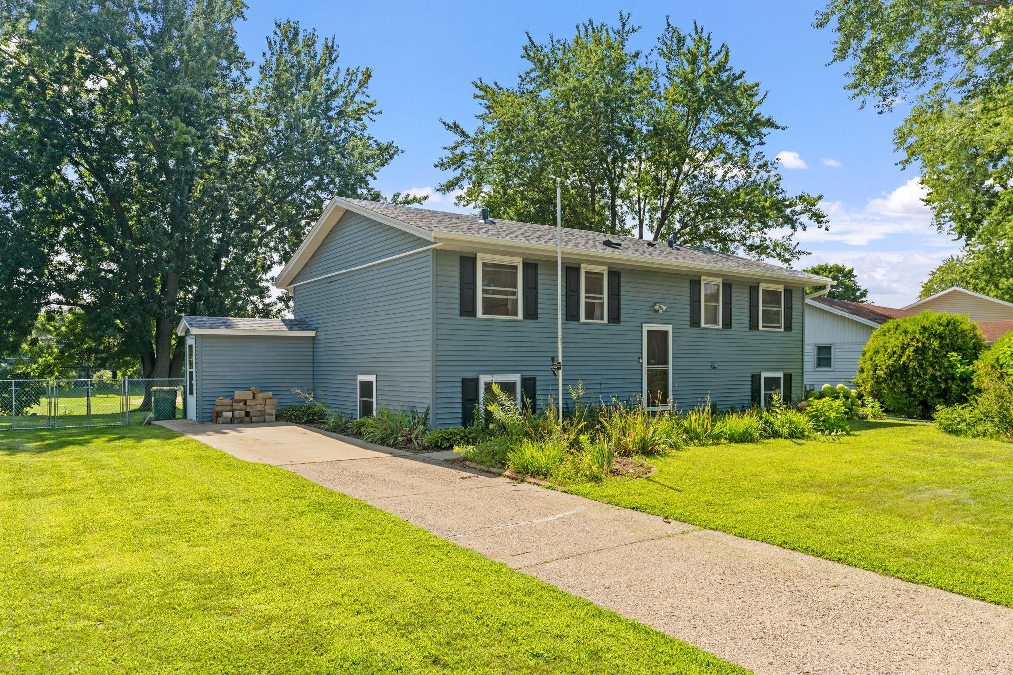 Homestead Ave, Cottage Grove, MN 55016