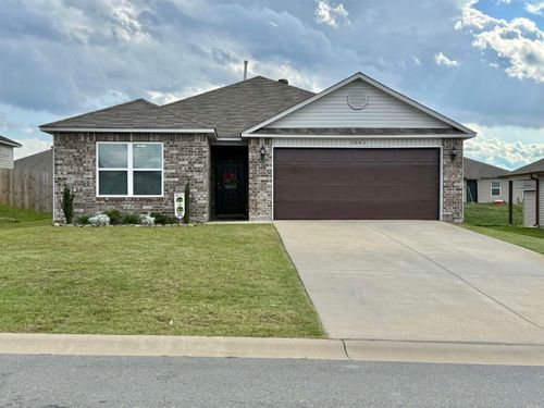 3041 Emerald Park Trl, Bauxite, AR, 72011-5003 | Card Image