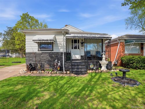 2112 Reo Avenue, Lincoln Park, MI, 48146 | Card Image