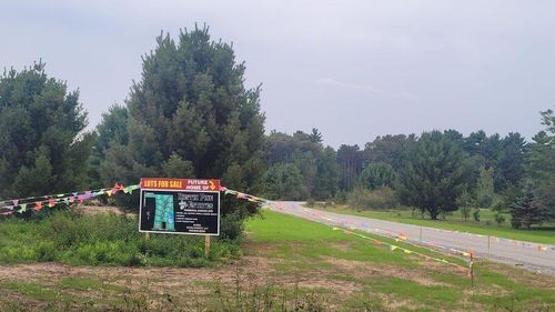 2 Rader Rd, Marinette, WI, 54143 | Card Image