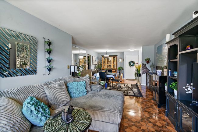 APT-115 - 824 E Old Willow Rd, Condo with 3 bedrooms, 2 bathrooms and 3 parking in Prospect Heights IL | Image 7