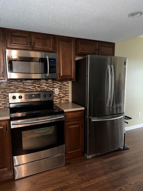7831 89th Ave N, Brooklyn Park, MN, 55445-1948 | Card Image