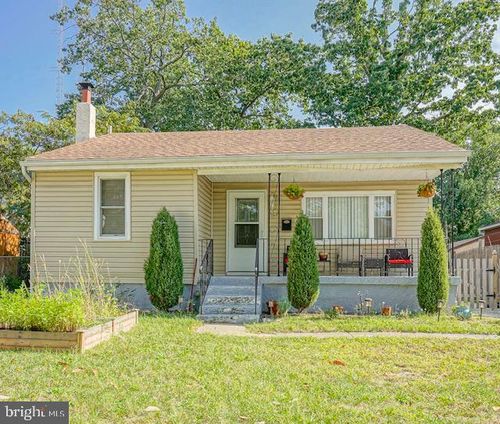 113 Lakeview Ave, PINE HILL, NJ, 08021-6227 | Card Image