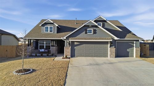 2906 W Albuquerque Pl, Broken Arrow, OK, 74011-2081 | Card Image