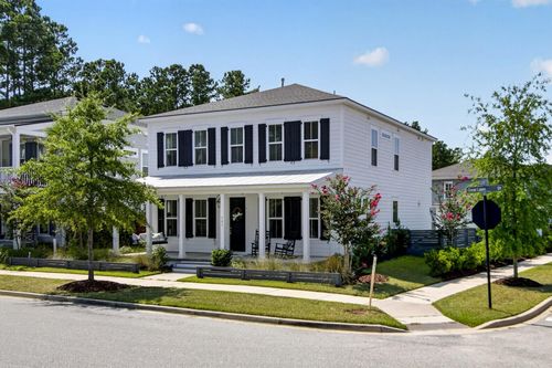 262 Great Lawn Dr, Summerville, SC, 29486-8258 | Card Image