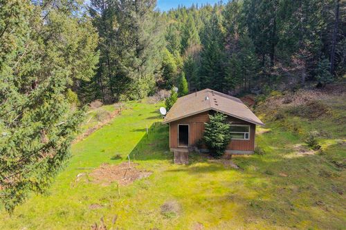 2787 Davis Creek Rd, Selma, OR, 97538-9359 | Card Image