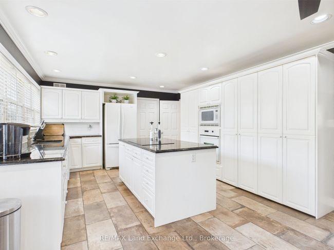 4 Eastwood Cres, House other with 3 bedrooms, 3 bathrooms and 4 parking in Tiverton ON | Image 10