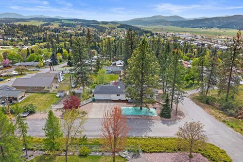 620 E 10th Ave, Colville, WA, 99114-9410 | Card Image