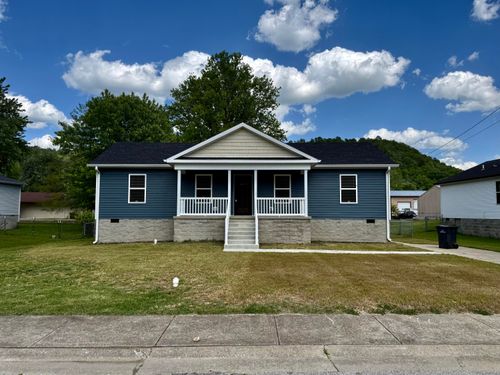922 Green St, Morehead, KY, 40351-1428 | Card Image