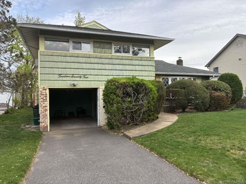 1474 Stephen Marc Ln, East Meadow, NY, 11554-2209 | Card Image