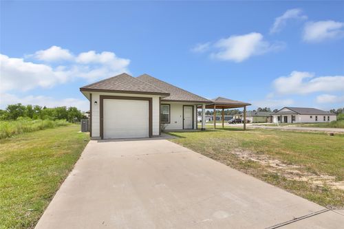 830 Road 5501, Cleveland, TX, 77327-5988 | Card Image