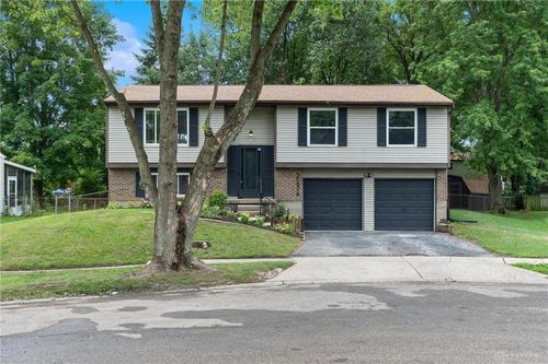 2236 Pin Oak Ct, Miamisburg, OH, 45342-4546 | Card Image