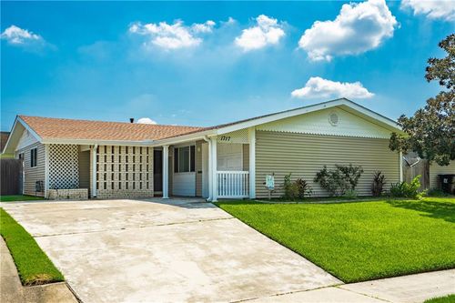 1717 Generes Dr, Harahan, LA, 70123-1617 | Card Image