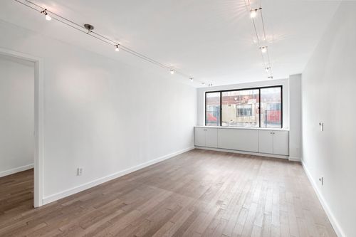 9b-44 E 12th St, New York, NY, 10003-4667 | Card Image