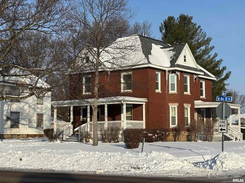 802 W 4th St, STERLING, IL, 61081-3306 | Card Image