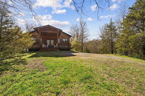 2649 Wildwood Rd, Dandridge, TN, 37725-6944 | Card Image