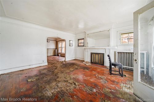 3238 Calvert St, Detroit, MI, 48206-1408 | Card Image