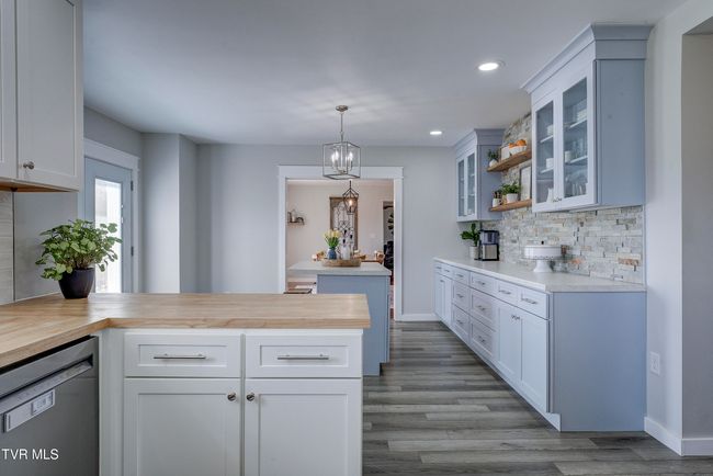 3570 Stanley Valley Rd, House other with 3 bedrooms, 2 bathrooms and null parking in Surgoinsville TN | Image 16