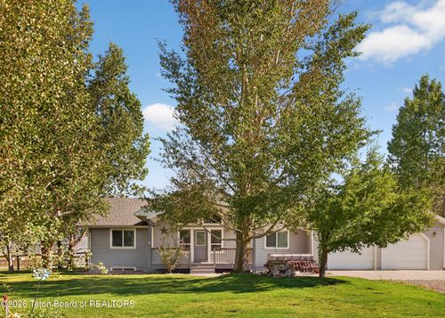 83 Twin Cliffs Rd, Afton, WY, 83110-9797 | Card Image