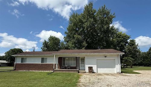 1003 W Main St, Ramsey, IL, 62080-2070 | Card Image