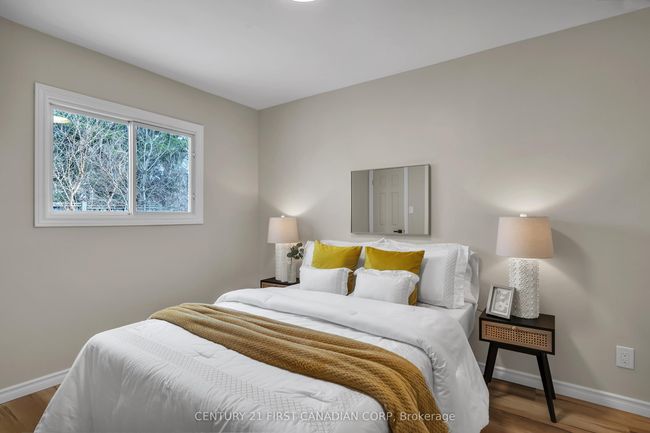 180 Gammage St, House other with 5 bedrooms, 2 bathrooms and 2 parking in London ON | Image 21