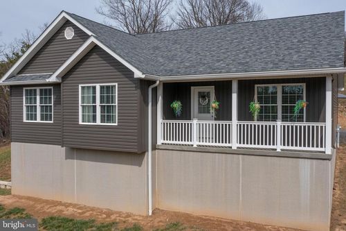 31 Rogers Ridge Dr, Ridgeley, WV, 26753-7291 | Card Image