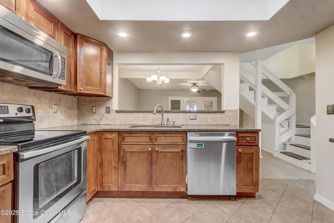 53 Emerald Ct, Townhouse with 2 bedrooms, 3 bathrooms and null parking in Satellite Beach FL | Image 17